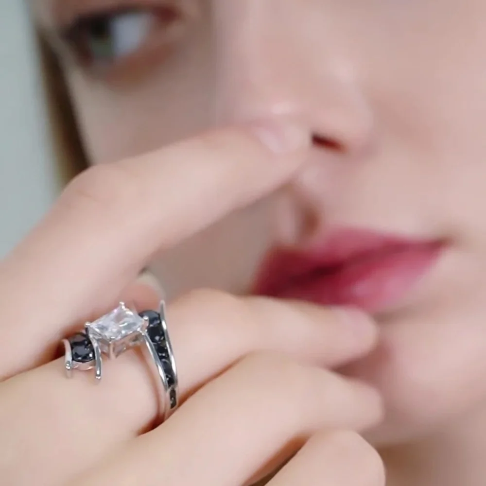 New 925 Silver Beautiful Sapphire Ring - Picture 3 of 4